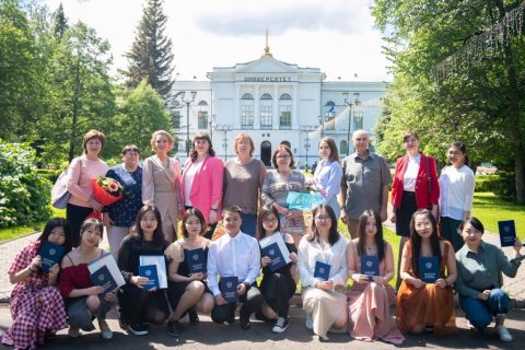 С 14 июня по 05 июля 2019 года в стенах Томского государственного университета проходило торжественное вручение дипломов.
