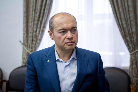 Выпускник ТГУ Тимур Хисматуллин сделал вклад в целевой капитал ТГУ в честь предстоящего 140-летия Сибирского ботанического сада