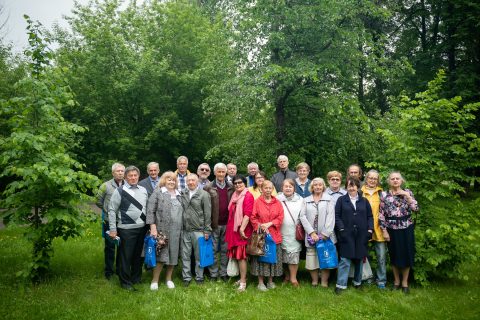 Университет спустя полвека: в ТГУ встретились выпускники ФФ 1971 года